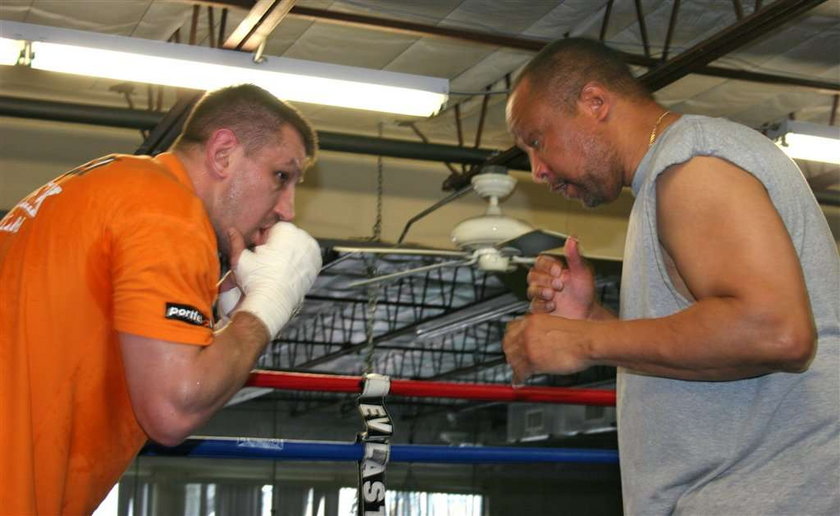 Polski bokser ostro trenuje przed walką z Chrisem Arreolą