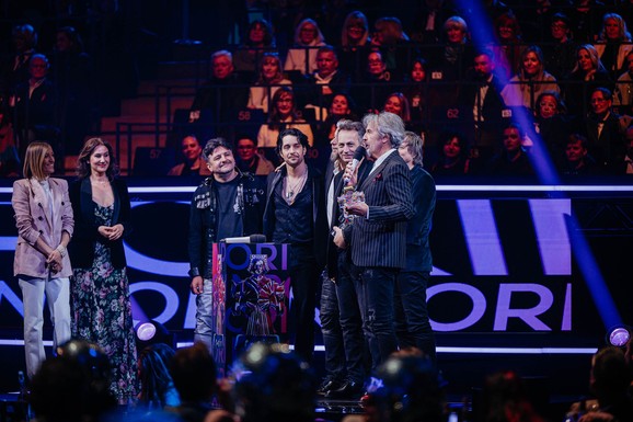 PARNI VALJAK OSVOJIO PORIN ZA ALBUM GODINE Obeležavanje velikog jubileja "50" 16. maja u Sava centru