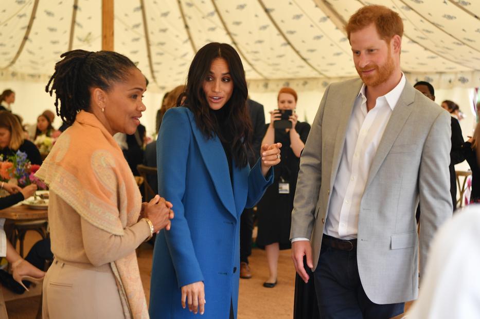 Meghan az édesanyjával /Fotó: GettyImages