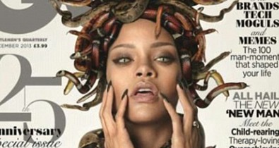 Rihanna kígyókkal a fején dermesztő medúza lett