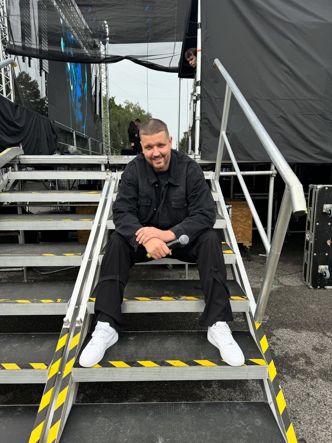 Moderátor Marcel Osťo Osztas.