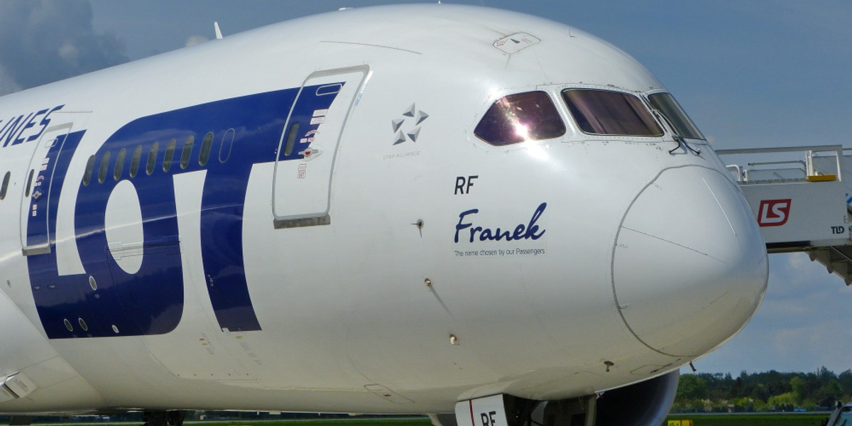 Dreamliner o rejestracji SP-LRF otrzymał imię "Franek" nadane przez pasażerów LOT-u