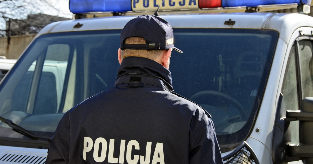 Tragiczny strzał na gdańskiej komendzie – policjant zmarł w nocy