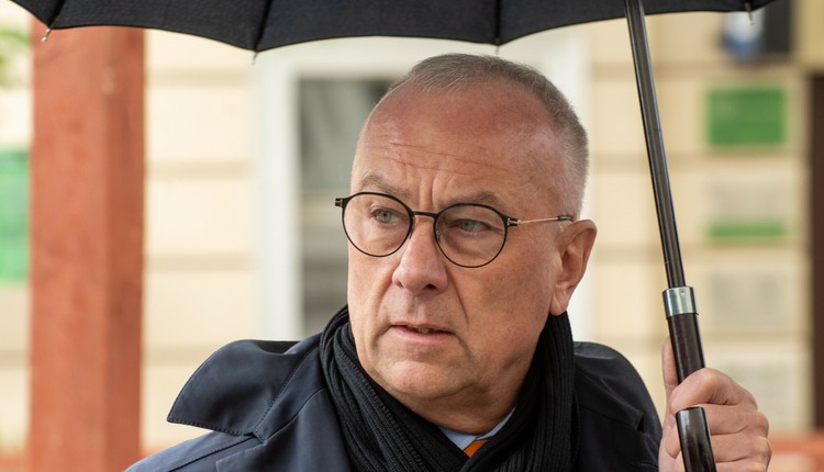 Marszałek województwa lubuskiego podał się do dymisji. Wcześniej spowodował groźną kolizję na S3