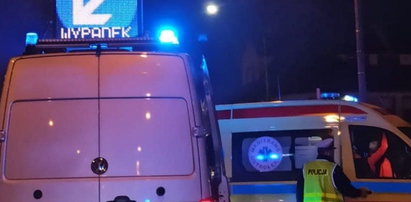 Groźny wypadek z udziałem taksówki na Limanowskiego w Łodzi. Dwie osoby trafiły do szpitala