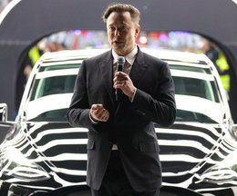 Tesla ogłosiła masowe zwolnienia. Elon Musk w mailu tłumaczy powody