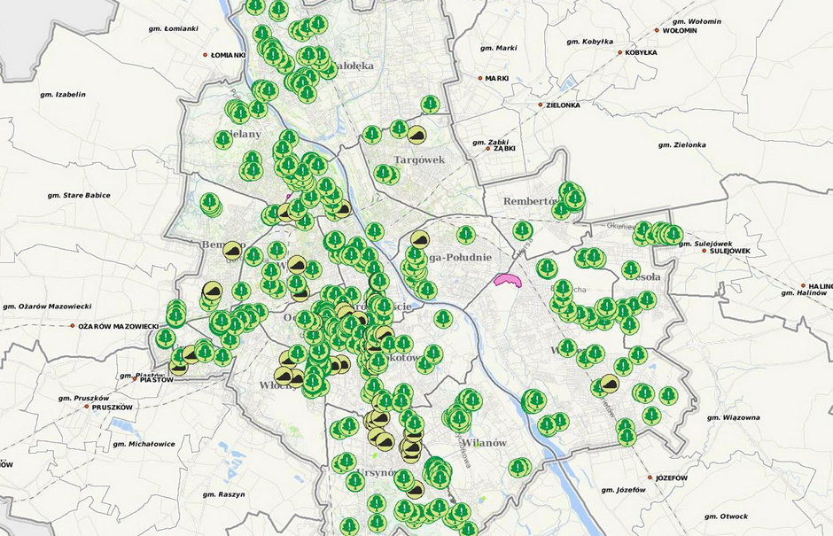 Baza zieleni w miejskim serwisie mapowym (mapa.um.warszawa.pl) została uzupełniona o nowe dane, które ułatwią pracę zarządcom zieleni