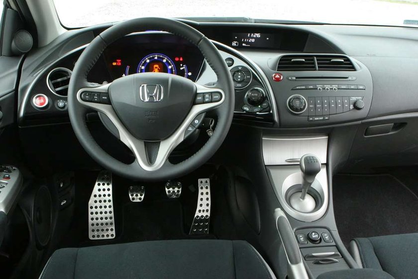 Używana Honda Civic VIII generacji: nowa stylistyka, jakość bez zmian