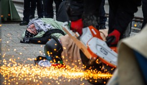 Propalestinski aktivisti blokirali železničke pruge u Hagu