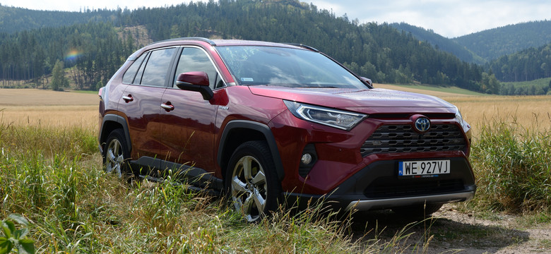 Toyota RAV4 Auto Świat