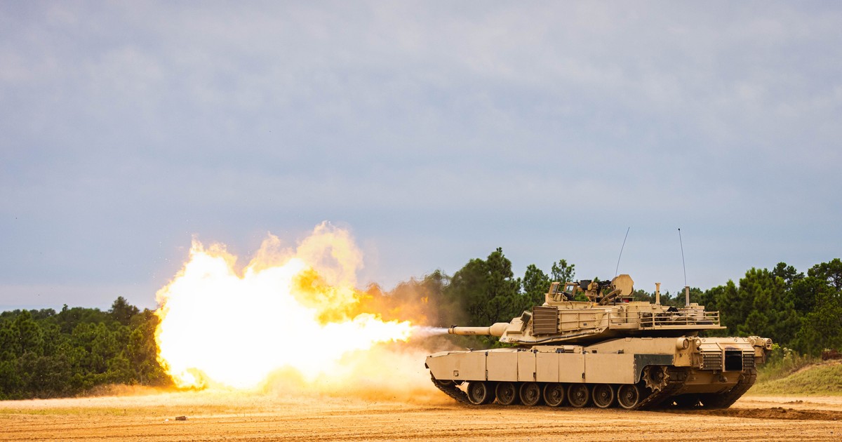 Army secretary says US tanks will have to hang back to avoid getting ...