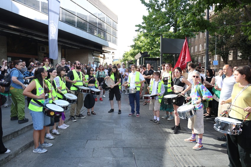 dom omladine protest