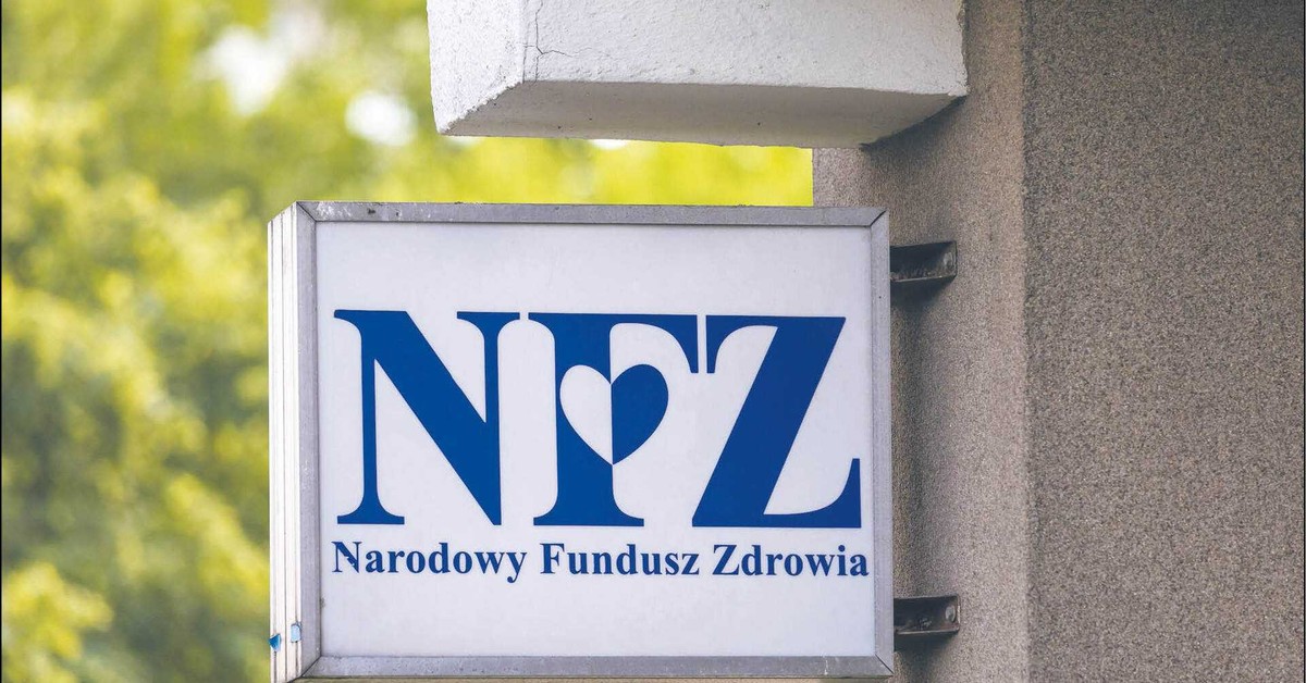 Długie kolejki po protezę kolana i biodra. Wszystko przez cięcia w NFZ