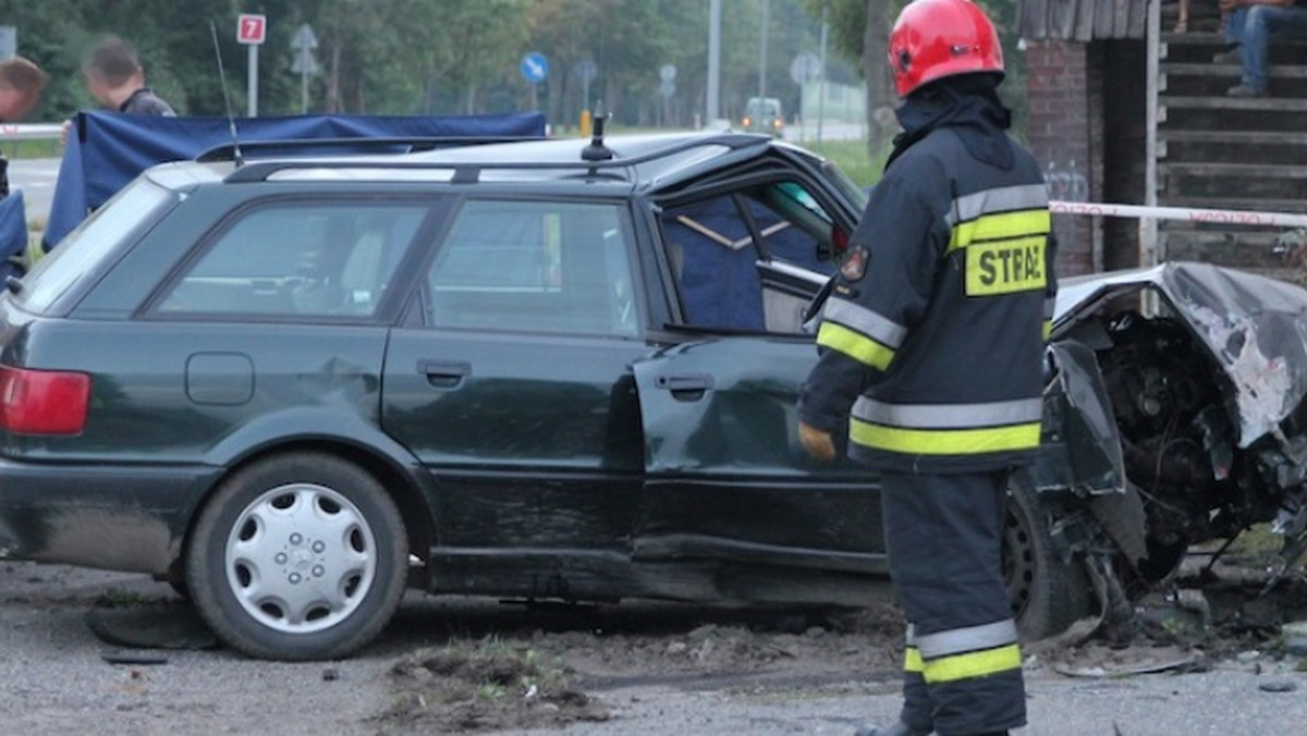 W poniedziałek około godziny 19:30 policyjny nieoznakowany patrol z drogówki próbował zatrzymać do kontroli drogowej osobowe audi jadące krajową siódemką w kierunku Gdańska. Kierowca nie zatrzymał się - policjanci rozpoczęli pościg.