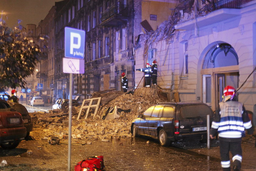 Katowice zawaliła się kamienica, strażacy narażali życie