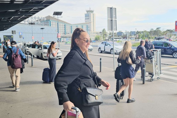 DRAMA NAŠE PEVAČICE U RUSIJI Osoblje hotela joj saopštilo zabrinjavajuće vesti, odmah prekinula odmor: "Beži, Gordana, kreće rat"