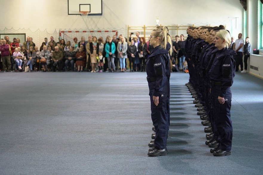 Nowi funkcjonariusze w szeregach warmińsko-mazurskiej policji. Rekrutacja jednak trwa nadal [ZDJĘCIA] - zdjęcie 6