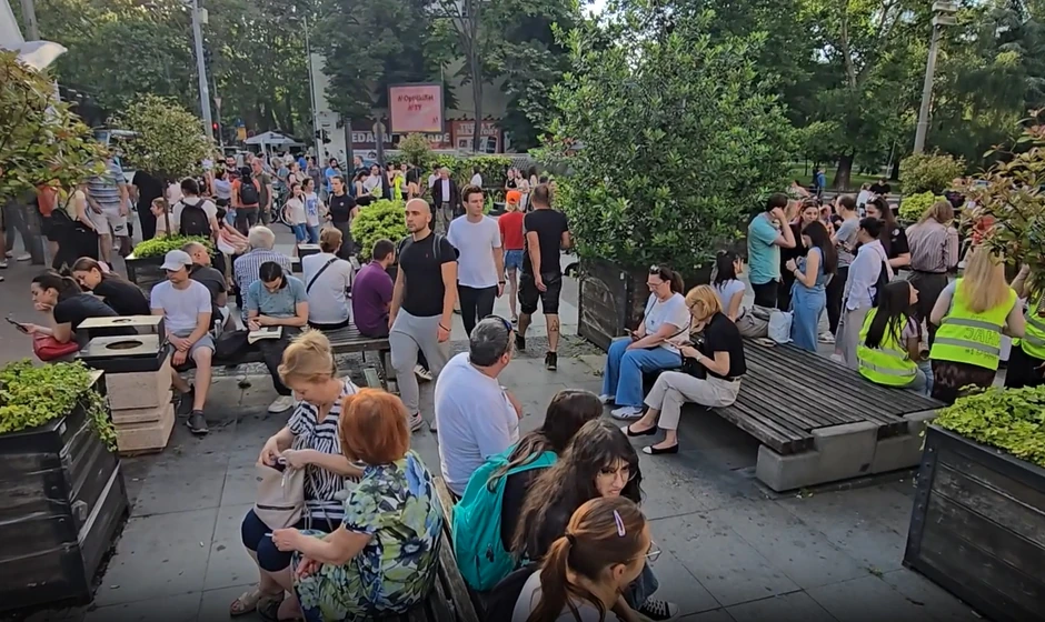 Protest ispred Pravnog