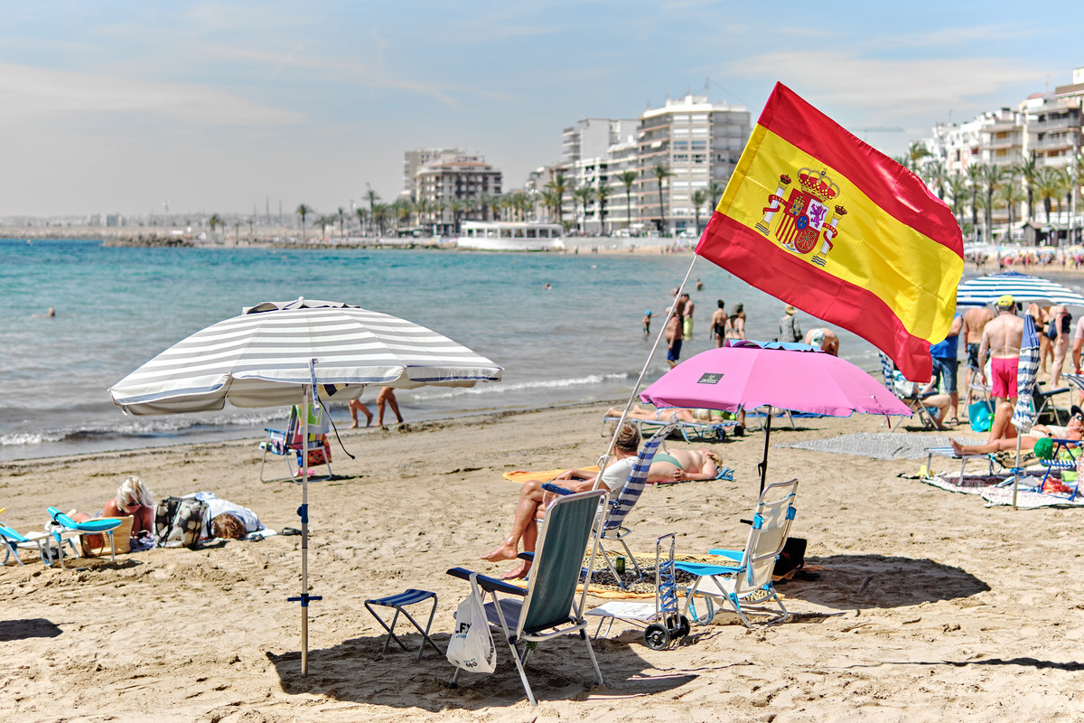 Chcesz zainwestować w nieruchomość w Hiszpanii? Oto co musisz wiedzieć o opłatach i formalnościach