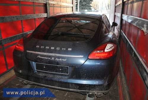 Porsche panamera zginęło na początku grudnia ubiegłego roku, a lexus w drugiej połowie stycznia.