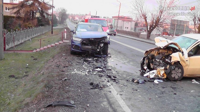 Tragedia na drodze. Kobieta walczy o życie