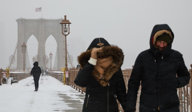 Sneg u Njujorku, Bruklin Bridž 25. januara