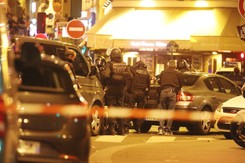 Przeżyła tylko dlatego, że terroryście zaciął się AK-47. Dramatyczne WIDEO z paryskiej restauracji