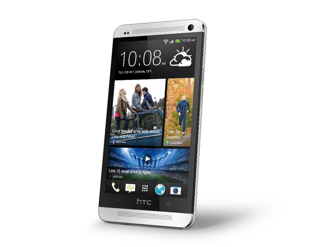 <b>HTC One</b>
<br><br>
Procesor: Qualcomm Snapdragon 600
<br>
Pamięć RAM: 2GB 
<br>
Aparat cyfrowy: 4,0 MPx UltraPixel
<br>
Wielkość ekranu: 4,7