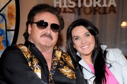 tego zabrania ewa krawczyk na grobie swojego męża. "jak ktoś postawi..."