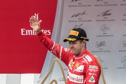 Formuła 1: Kontrakt z Ferrari dla Vettela czeka tylko na podpis