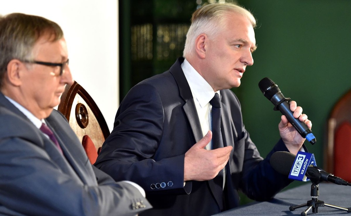 Minister Jarosław Gowin oraz rektor Uniwersytetu Jagiellońskiego prof. Wojciech Nowak