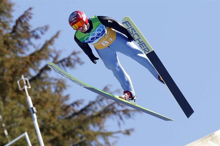 Adam Małysz, Kamil Stoch, Łukasz Rutkowski, Stefan Hula zajęli szóste miejsce w drużynowym konkursie skoków na igrzyskach w Vancouver