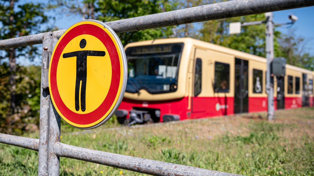 Germany. The mindless « fun » led to the tragedy. Two people are dead