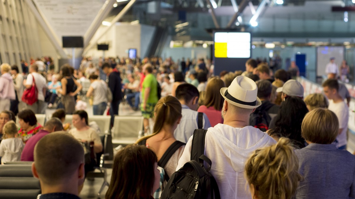 Srpkinja čekala dva sata u redu na aerodromu u Milanu: Novi EU sistem ...