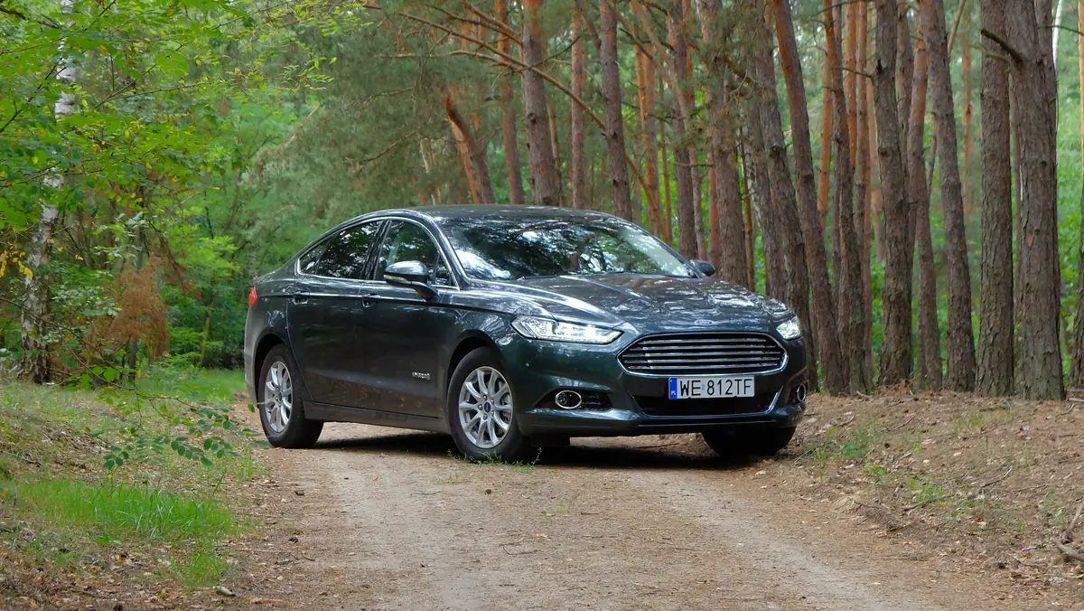 Ford Mondeo Hybrid