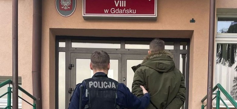 Groził taksówkarzowi. W trakcie zatrzymania u 27-latka znaleziono rewolwer