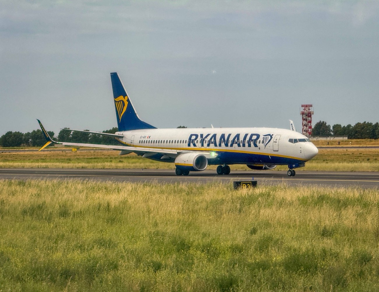 Rajaner bio primoran da otkaže letove za 32.000 putnika zbog štrajka u Francuskoj