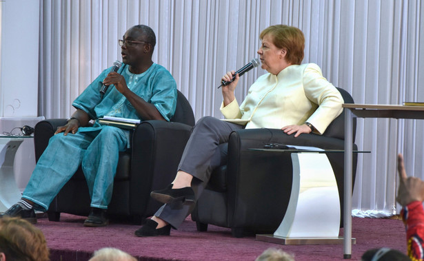 Niemieckie media podróży Merkel do Afryki: Polityka pozorów
