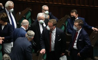 109,3 mld zł deficytu. Sejm znowelizował tegoroczną ustawę budżetową