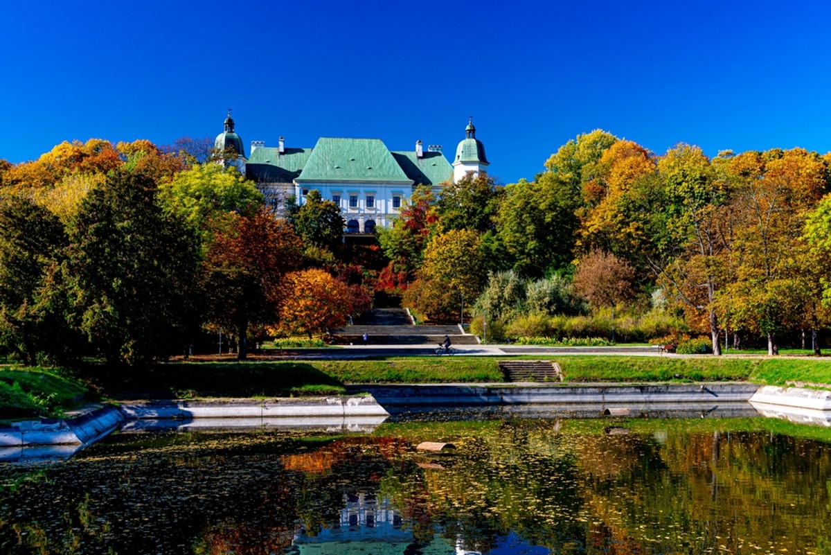 Warszawa, widok na Zamek Ujazdowski
