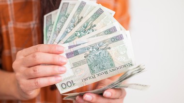 stałe świadczenie miesięczne 4133 zł dla niepełnosprawnych. wypłata następuje bez względu na dochód