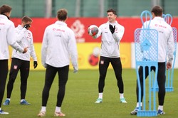 El. ME 2024. Polacy szansę na awans mogą stracić jeszcze przed wyjściem na murawę