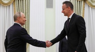 Szef MSZ Węgier jest nie tylko kretem Kremla w UE, ale również chłopcem na posyłki