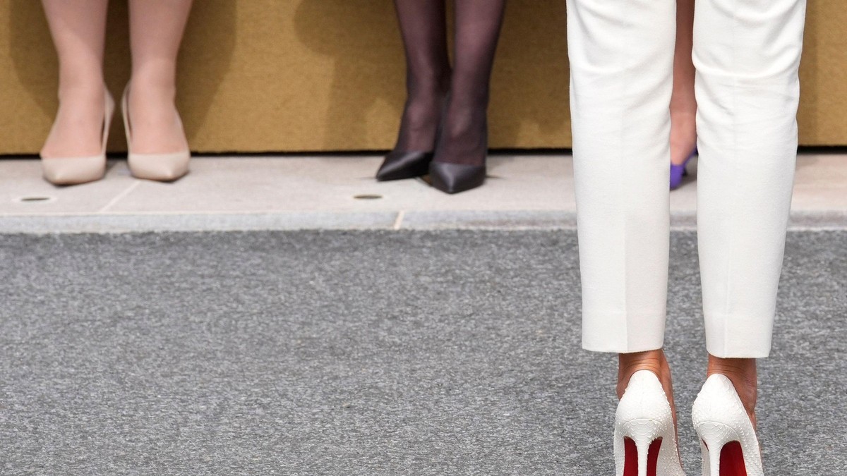 Ovo je tajna cipela Melanije Tramp: Crvena boja odaje klasu