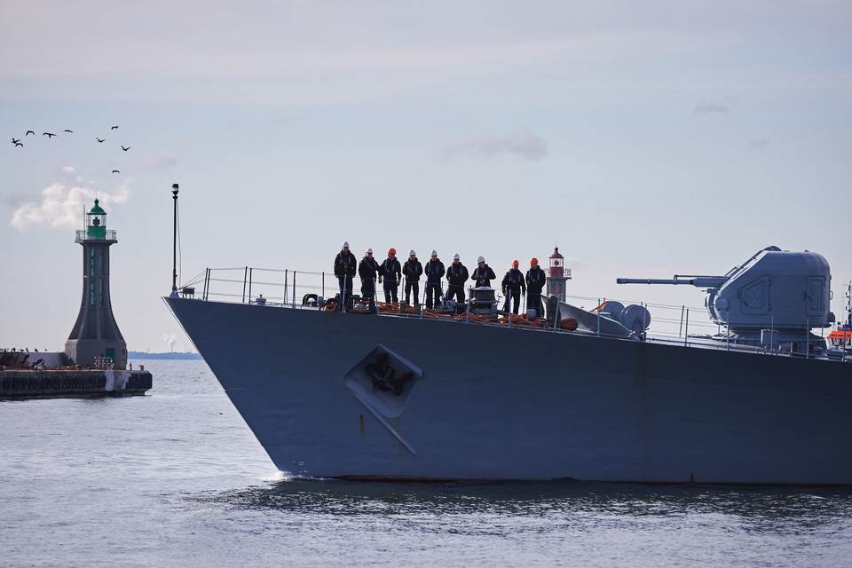  Ostatnie przygotowania na pokładzie okrętu ORP "Kaszub" tuż przed wyjściem w morze na międzynarodowe ćwiczenia "Northern Coasts 2015" w bazie morskiej w Gdyni