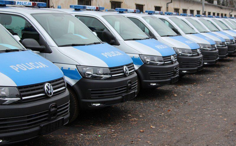 Policja przesiada się do 100 nowych Volkswagenów wyprodukowanych w Polsce