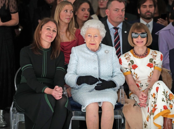 Sa kraljicom Elizabetom II pre nekoliko godina u Londonu