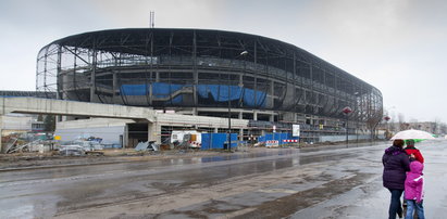 Budowa stadionu pogrąży miasto?