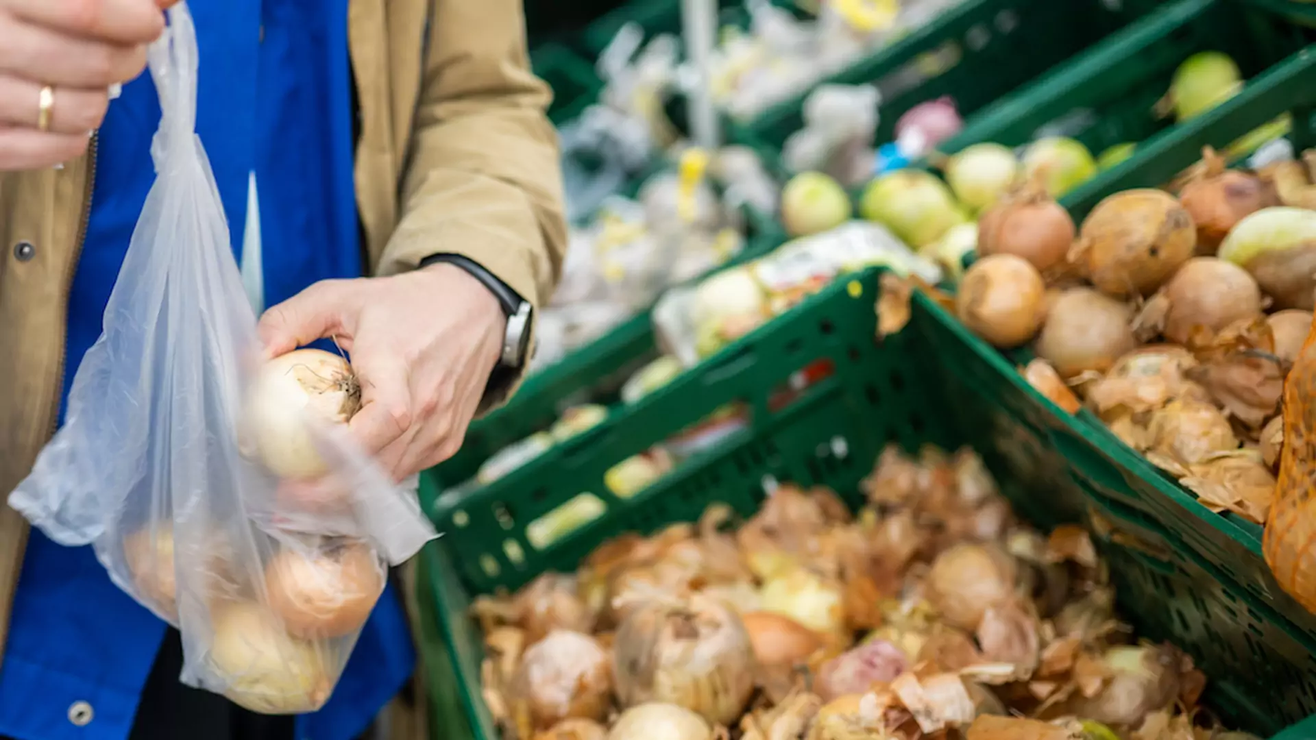 Francja z zakazem pakowania warzyw i owoców w plastik. W Polsce pojawił się podobny pomysł