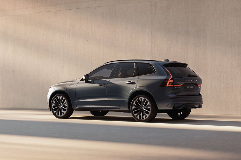 Volvo XC60 - lifting 2025